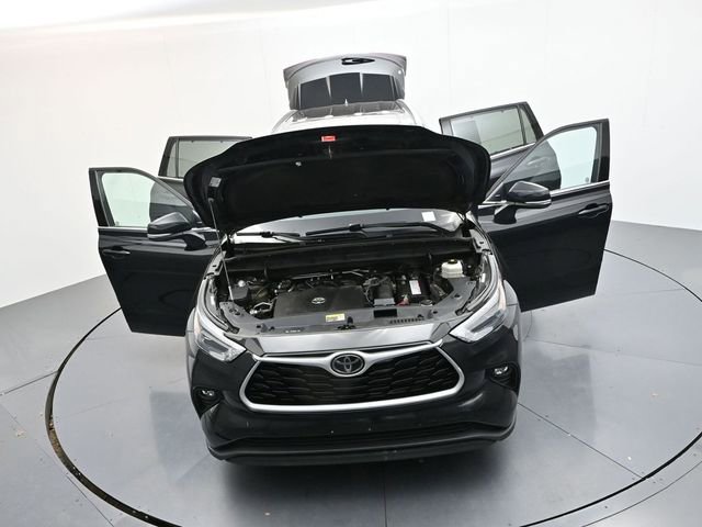 Used 2022 Toyota Highlander XLE image 52