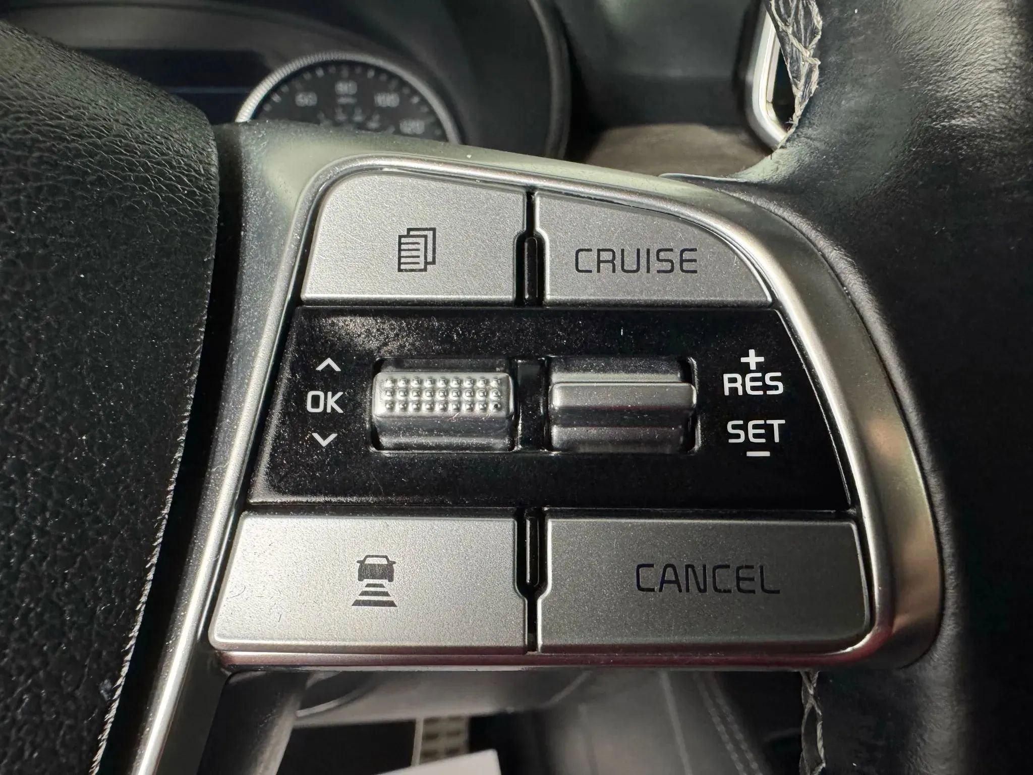 Used 2022 Kia Telluride SX w/ SX Prestige Package AWD/4WD image 17