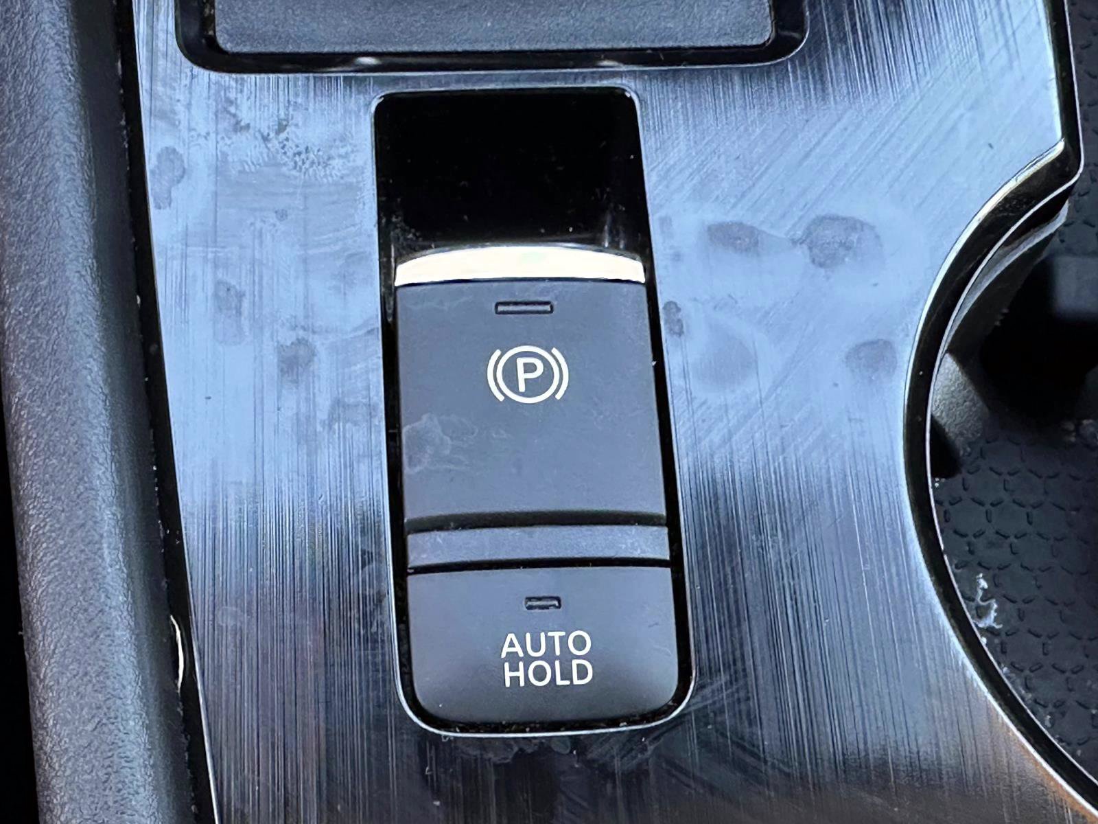 Certified 2022 Nissan Rogue SV AWD/4WD image 26