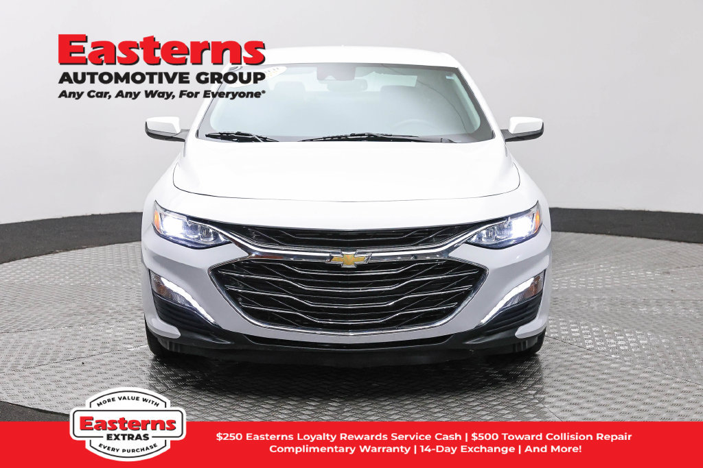 Used 2024 Chevrolet Malibu LT FWD image 3