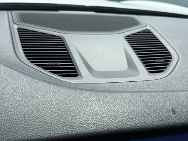 Used 2025 Porsche Cayenne AWD/4WD image 14