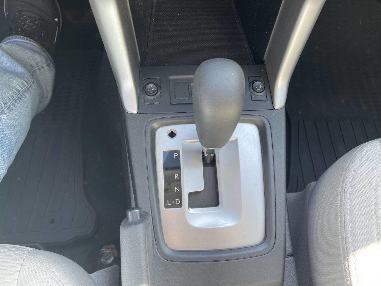 Used 2015 Subaru Forester 2.5i w/ Alloy Wheel Package image 34