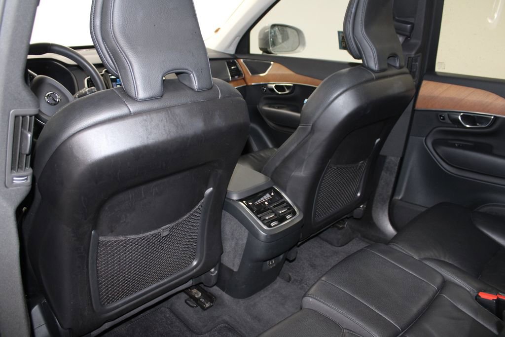 Used 2023 Volvo XC90 B5 Plus image 27