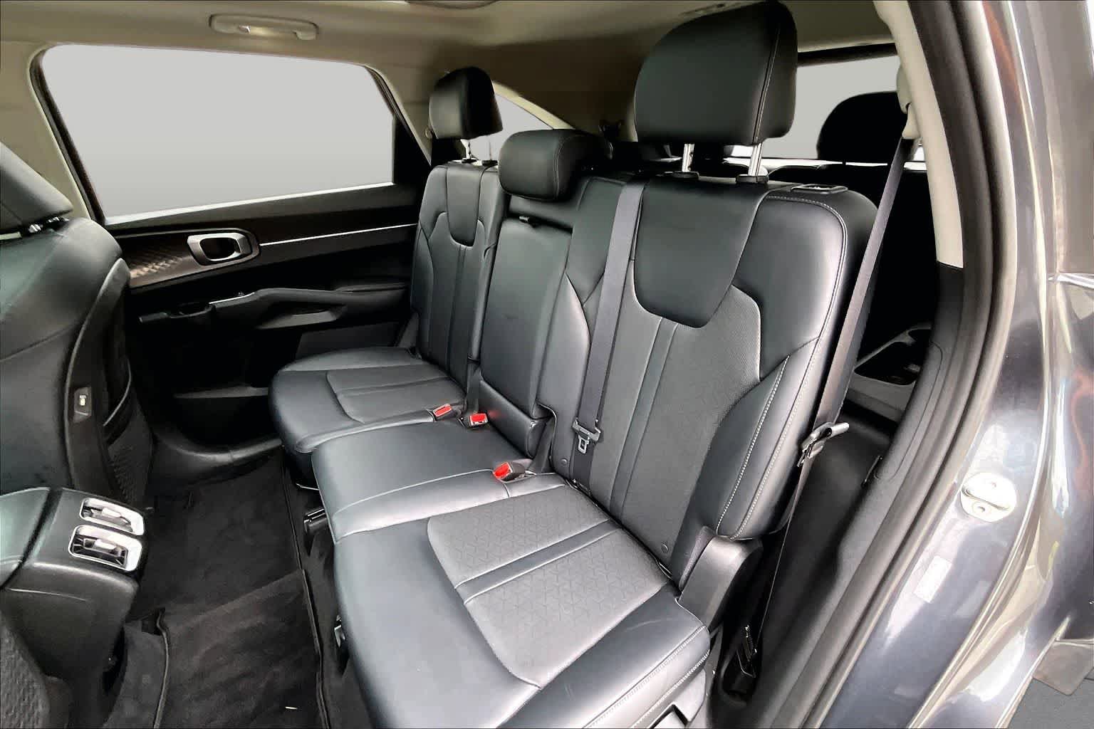 Used 2021 Kia Sorento S w/ Panoramic Sunroof Package AWD/4WD image 19