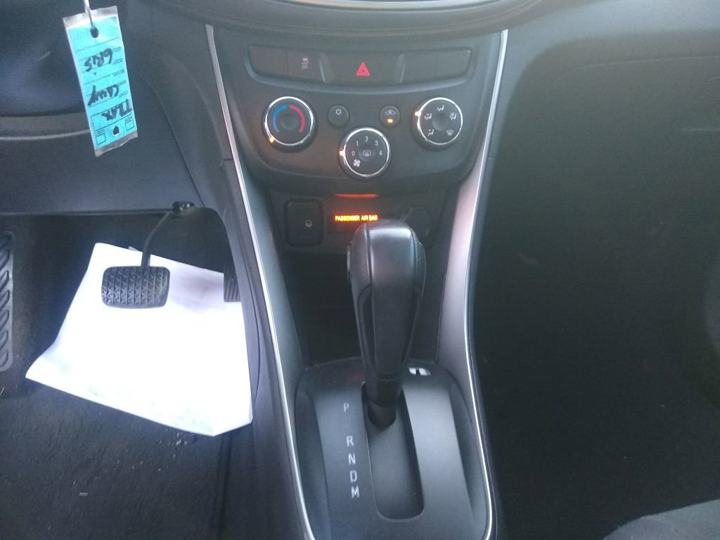 Used 2018 Chevrolet Trax LS image 15