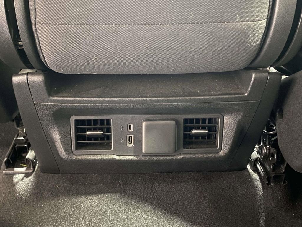 Used 2024 Chevrolet Silverado 1500 LT image 13