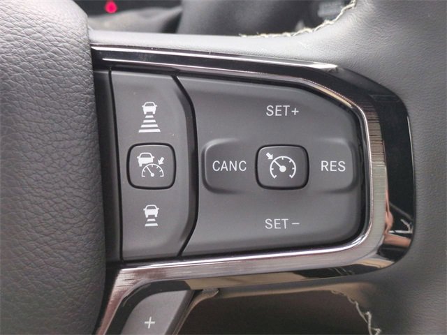 New 2025 RAM 3500 Limited image 27