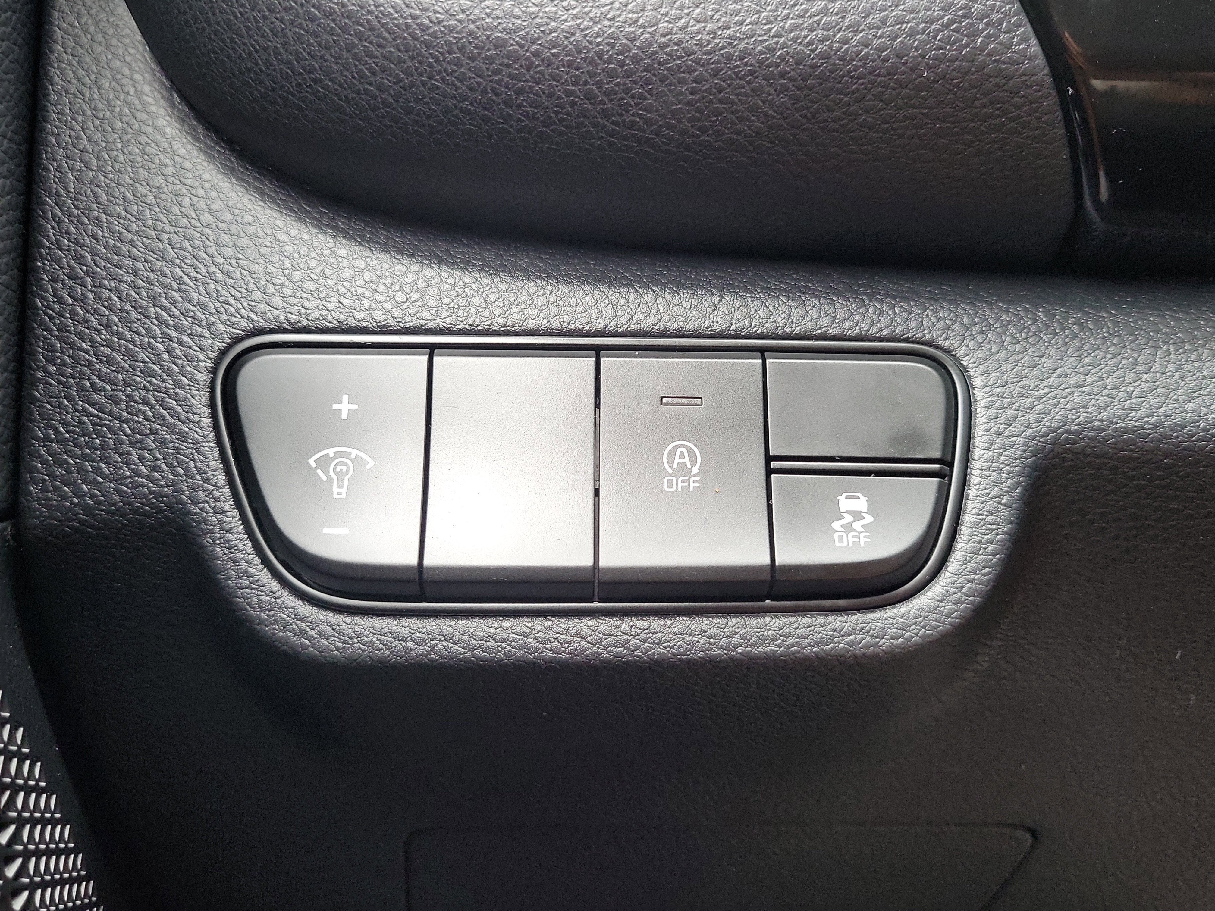 Used 2025 Kia Seltos S FWD image 30