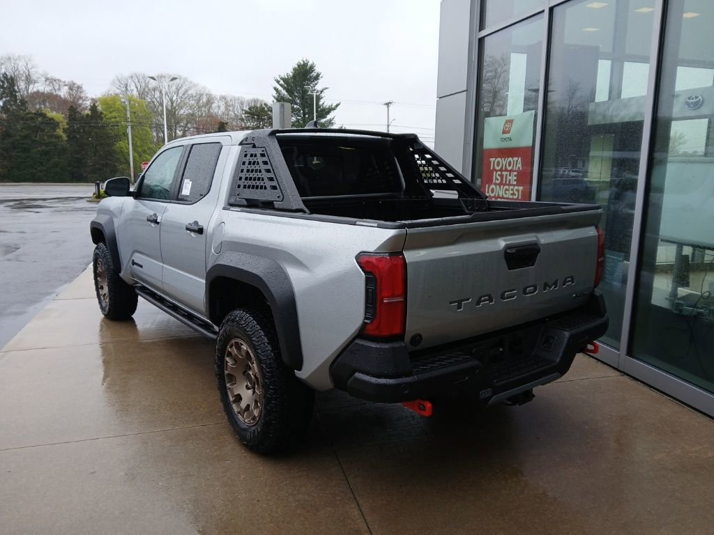New 2025 Toyota Tacoma Trailhunter image 3