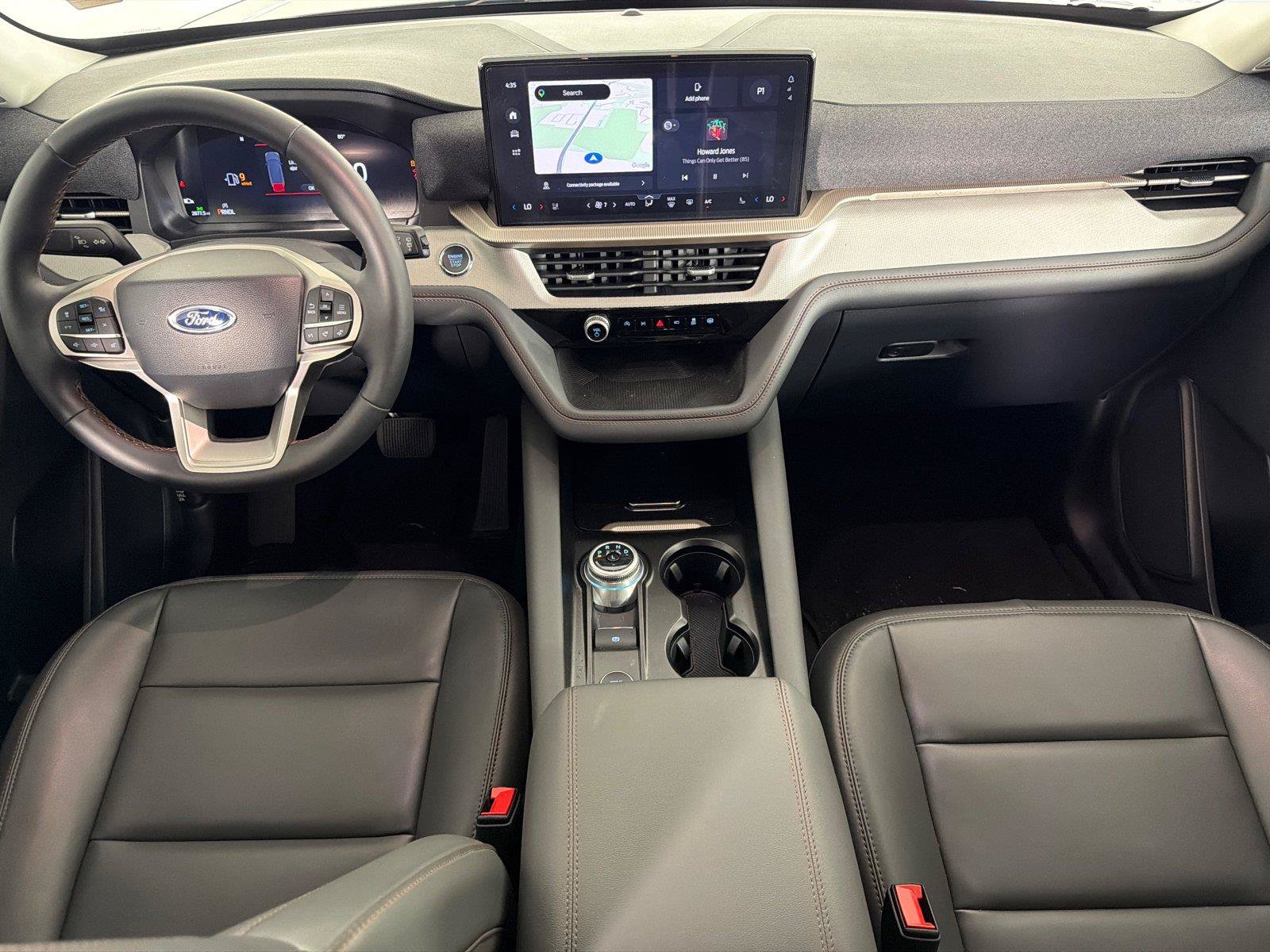 Used 2025 Ford Explorer Active w/ Active Comfort Package RWD image 23