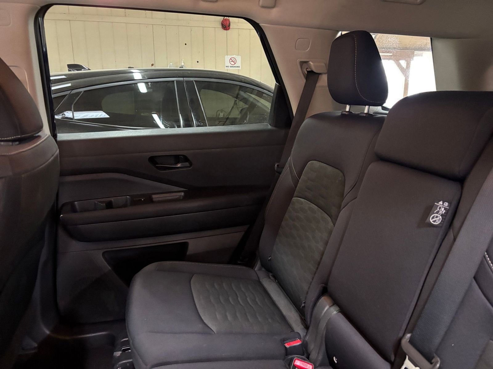 Used 2025 Nissan Pathfinder SV FWD image 42