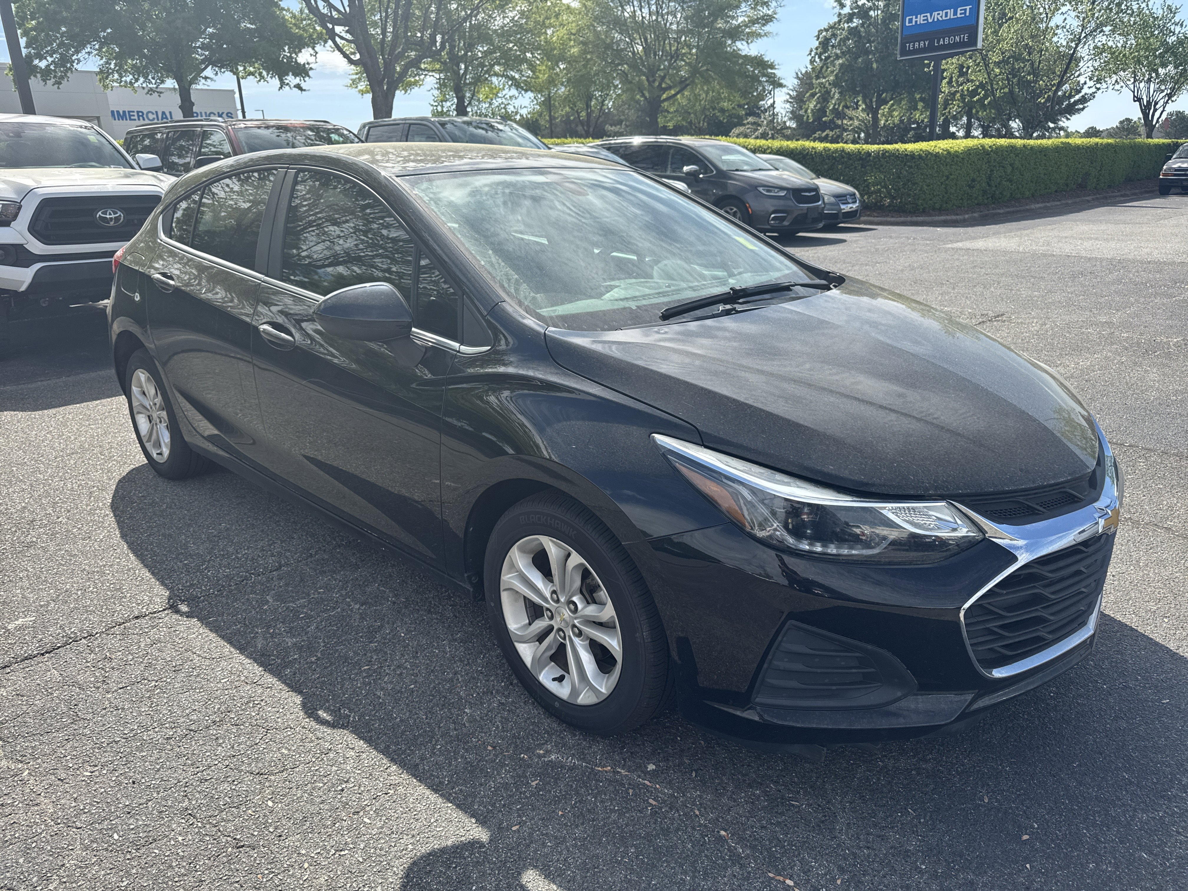 Used 2019 Chevrolet Cruze LT w/ Convenience Package image 2
