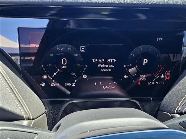Used 2025 GMC Yukon Elevation w/ LPO, Elevation Black Package AWD/4WD image 11