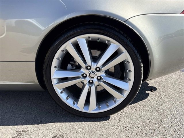 Used 2010 Jaguar XK Convertible image 31