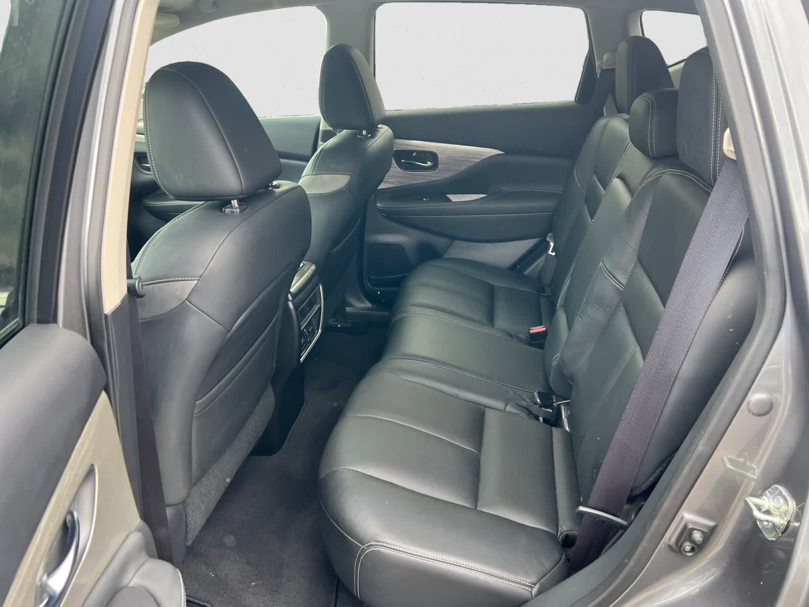 Used 2015 Nissan Murano SL w/ SL Technology Package FWD image 11