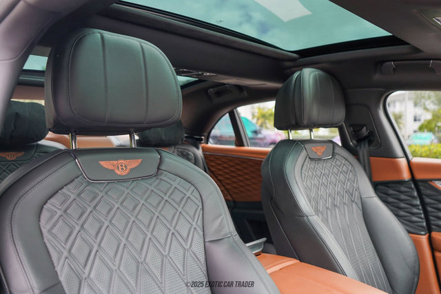 Used 2022 Bentley Flying Spur Plug-In Hybrid image 74