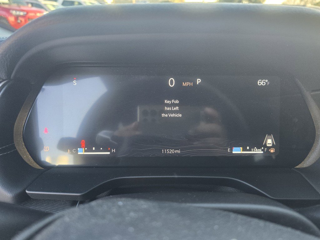 Used 2024 Jeep Grand Cherokee Laredo image 11