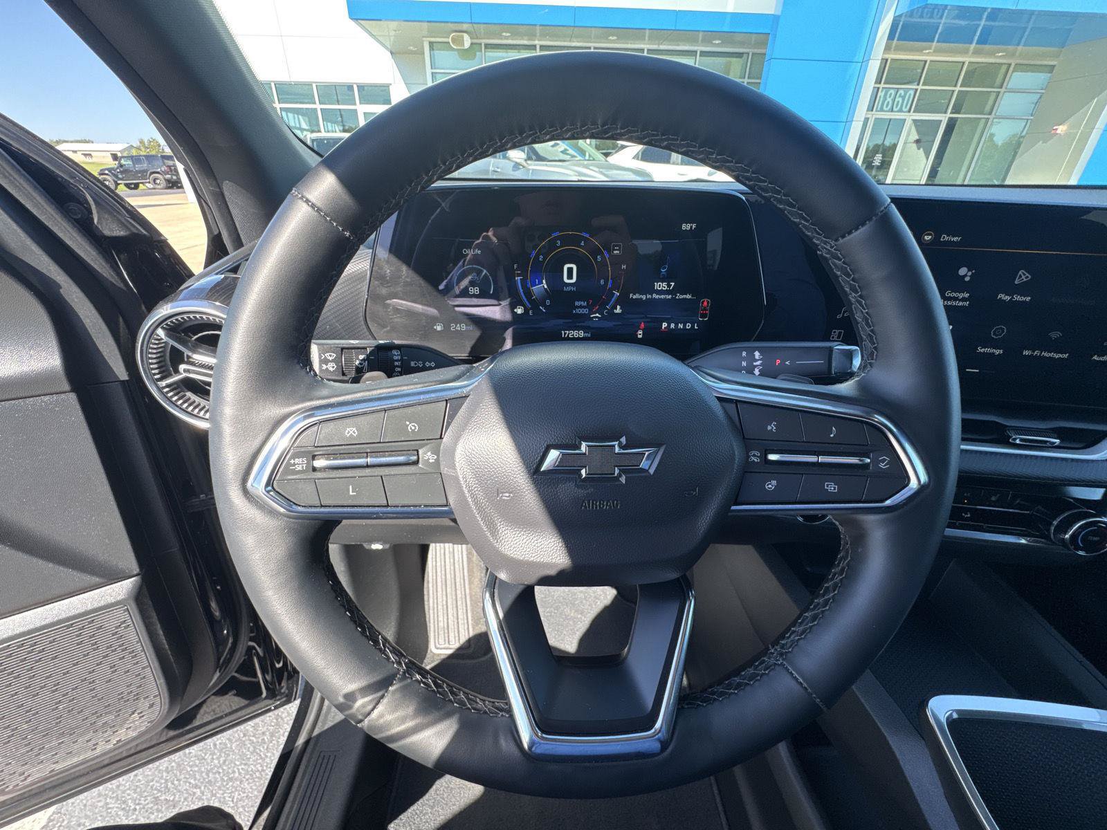 Used 2025 Chevrolet Equinox LT w/ Safety and Technology Package FWD image 20