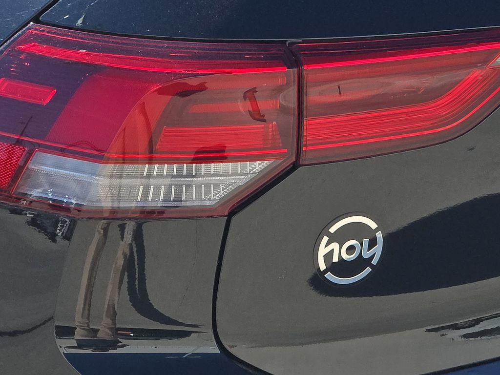 New 2026 Volkswagen GTI SE FWD image 9