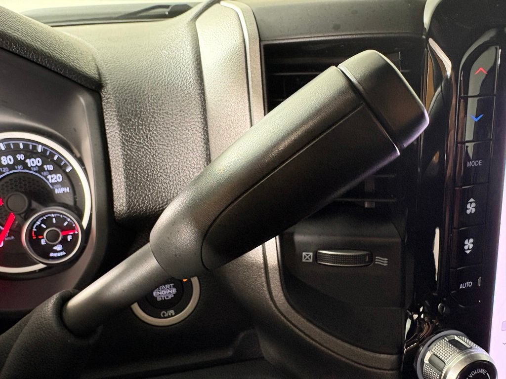 New 2026 RAM 2500 Laramie AWD/4WD image 26