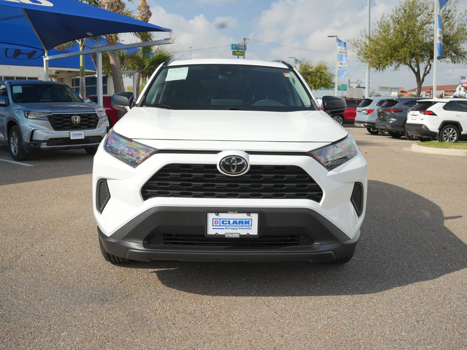 Used 2021 Toyota RAV4 LE image 2