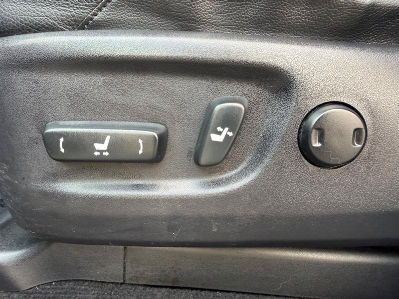 Used 2013 Toyota 4Runner Limited AWD/4WD image 28