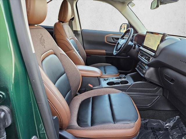 Used 2025 Ford Bronco Sport Outer Banks w/ Outer Banks Tech Package+ AWD/4WD image 16