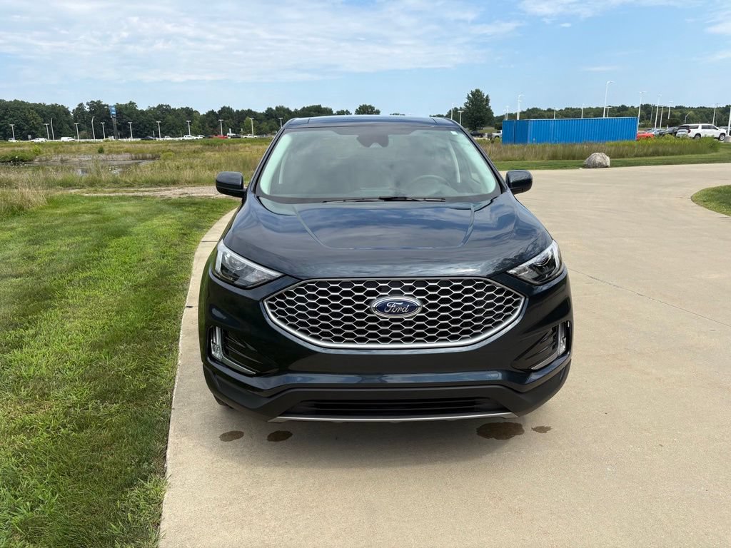 Used 2024 Ford Edge SEL w/ Convenience Package AWD/4WD image 12