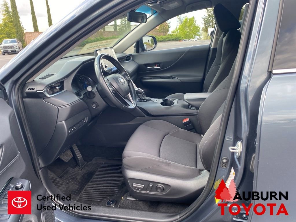 Certified 2024 Toyota Venza LE AWD/4WD image 31