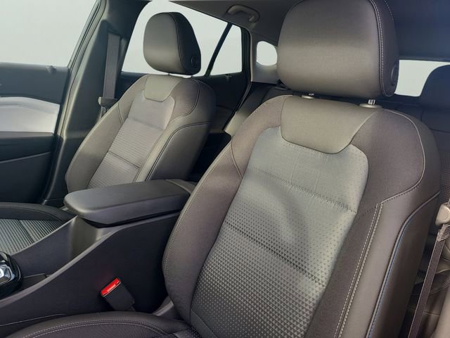 New 2026 Chevrolet Trax LT FWD image 23