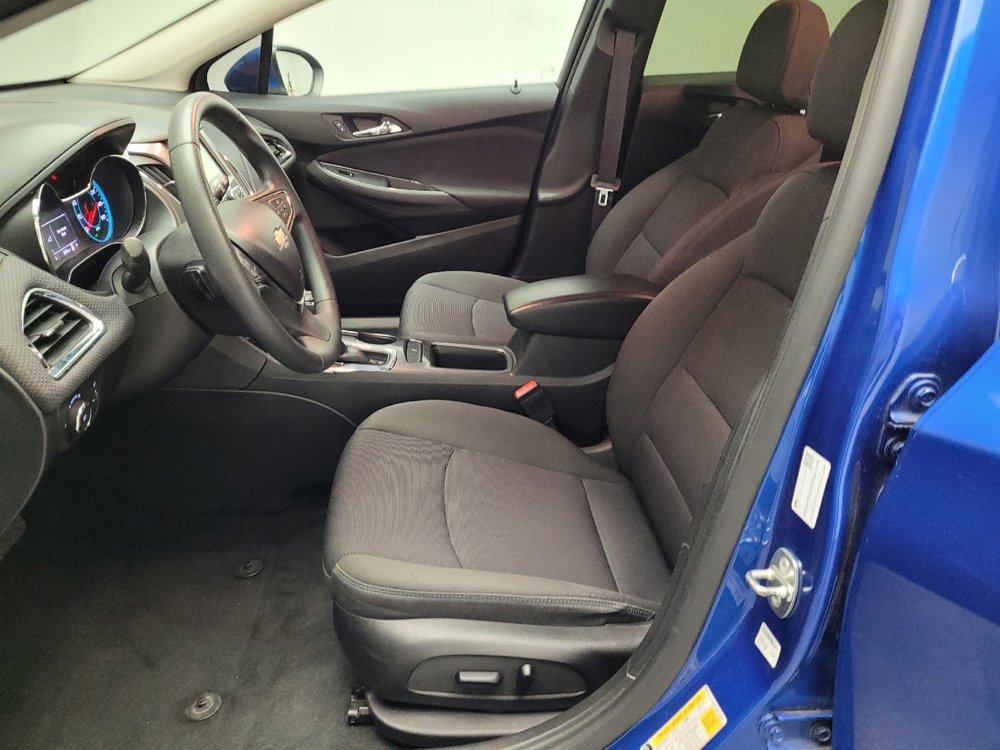 Used 2017 Chevrolet Cruze LT w/ Convenience Package image 17