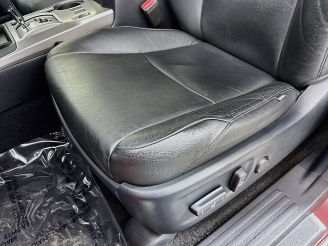 Used 2020 Toyota 4Runner SR5 AWD/4WD image 21