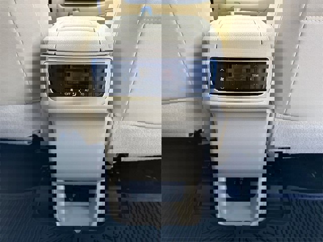 Used 2019 Toyota Highlander Limited image 19