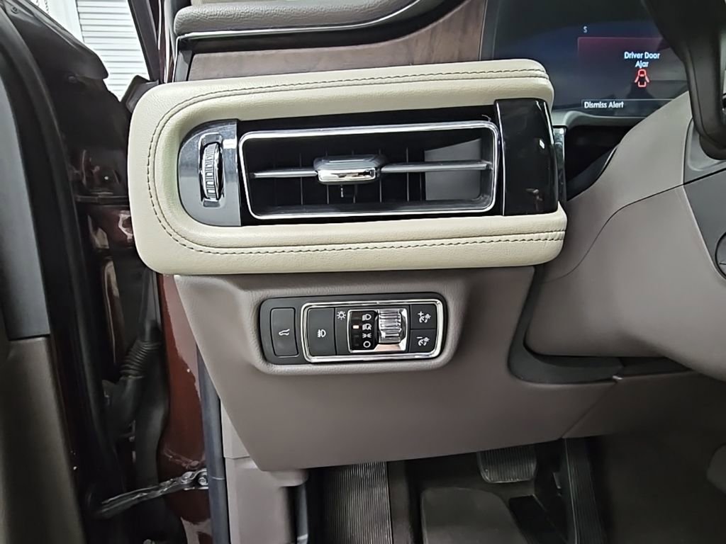 Used 2020 Lincoln Aviator Reserve w/ Equipment Group 202A image 29