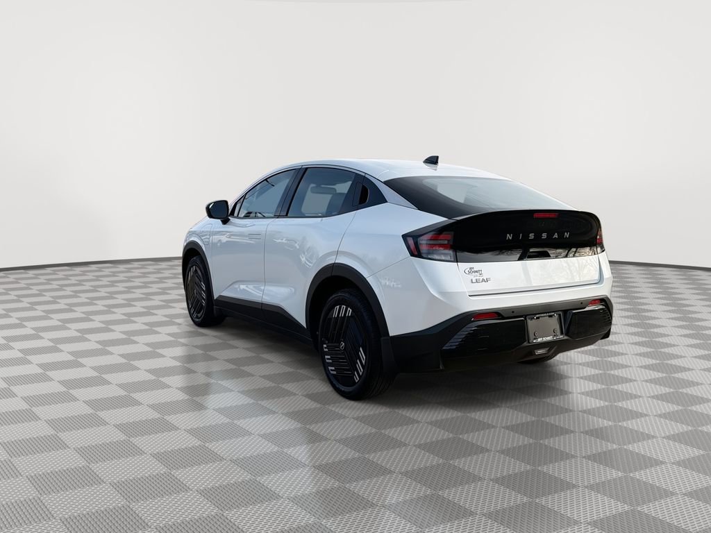 New 2026 Nissan Leaf w/ Illuminated Package FWD image 8