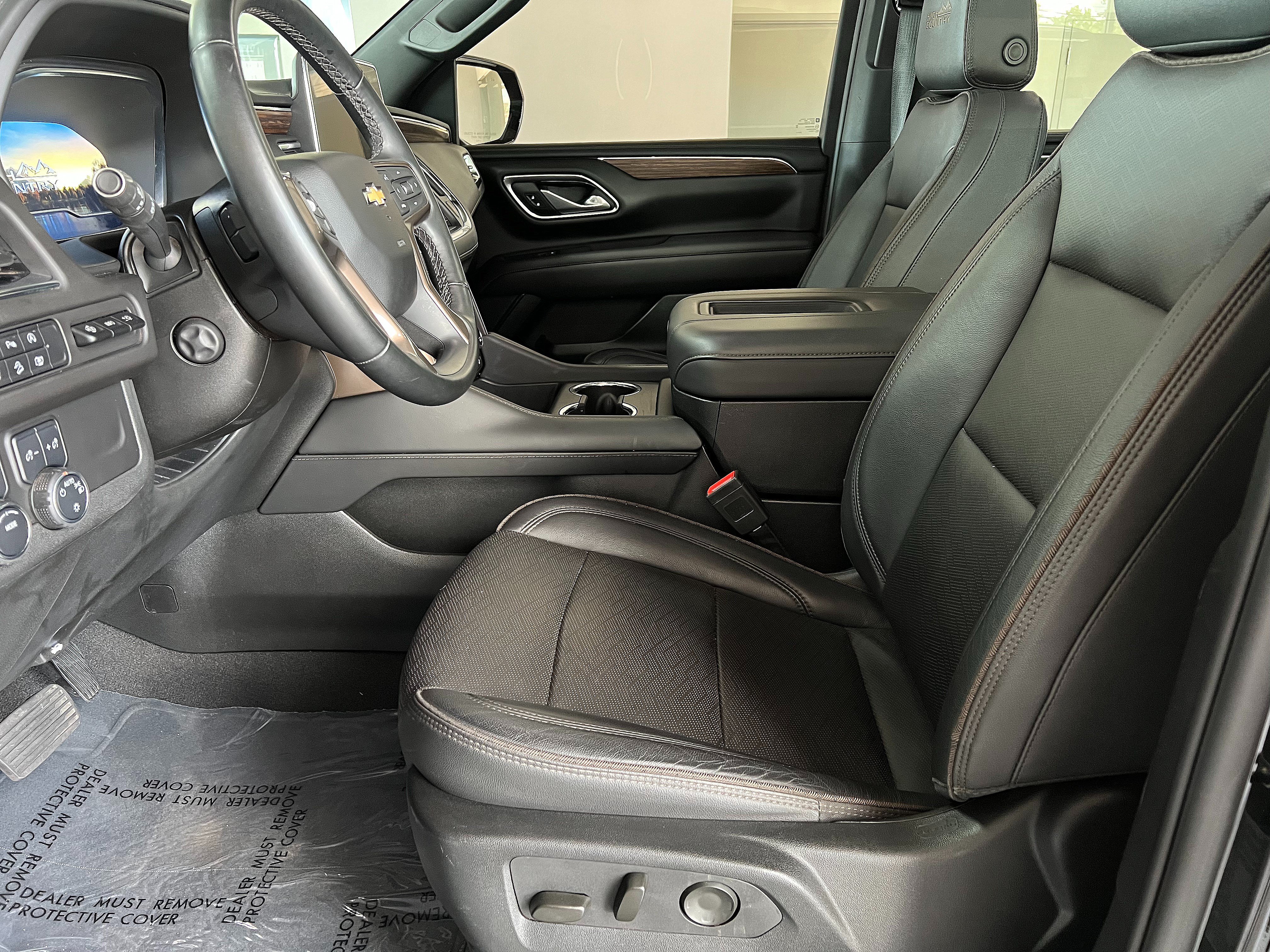 Used 2023 Chevrolet Tahoe High Country AWD/4WD image 10