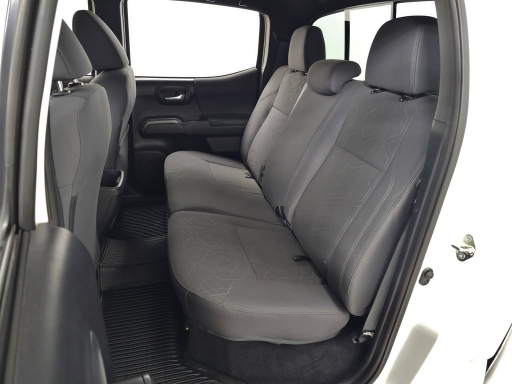 Used 2019 Toyota Tacoma TRD Off-Road AWD/4WD image 29