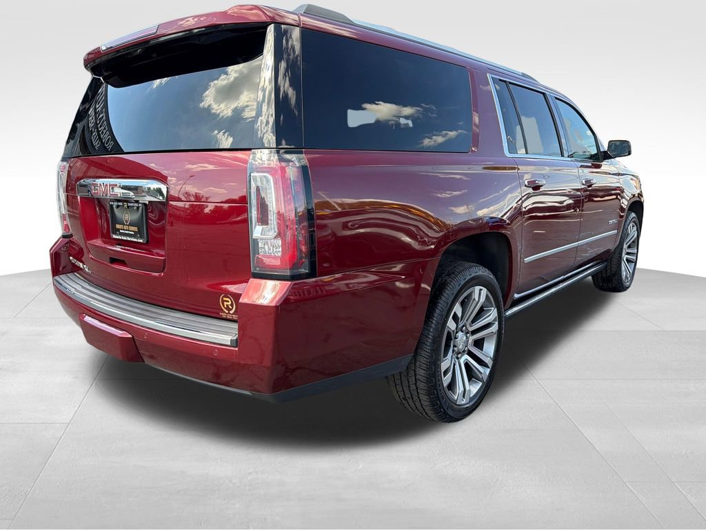 Used 2018 GMC Yukon XL Denali w/ Denali Ultimate Package AWD/4WD image 5