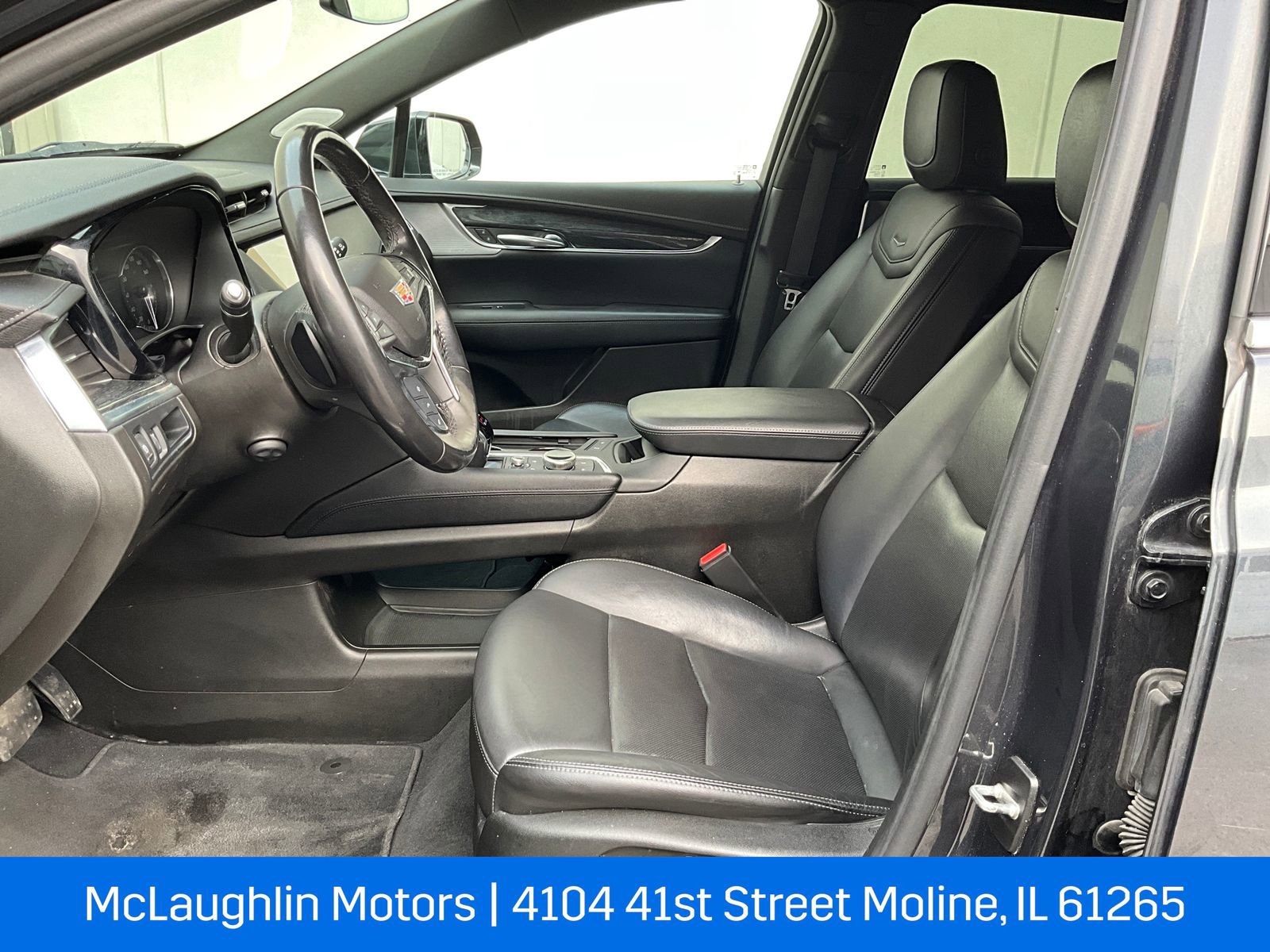 Certified 2022 Cadillac XT5 Premium Luxury image 2