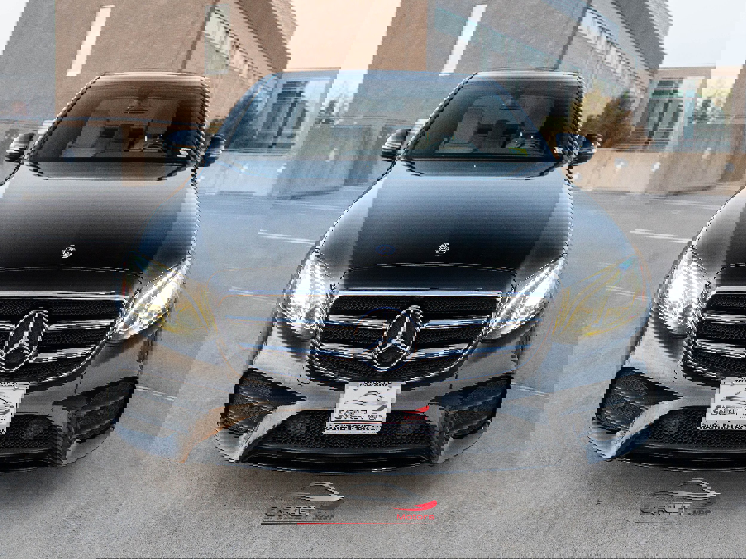Used 2018 Mercedes-Benz E 300 image 2