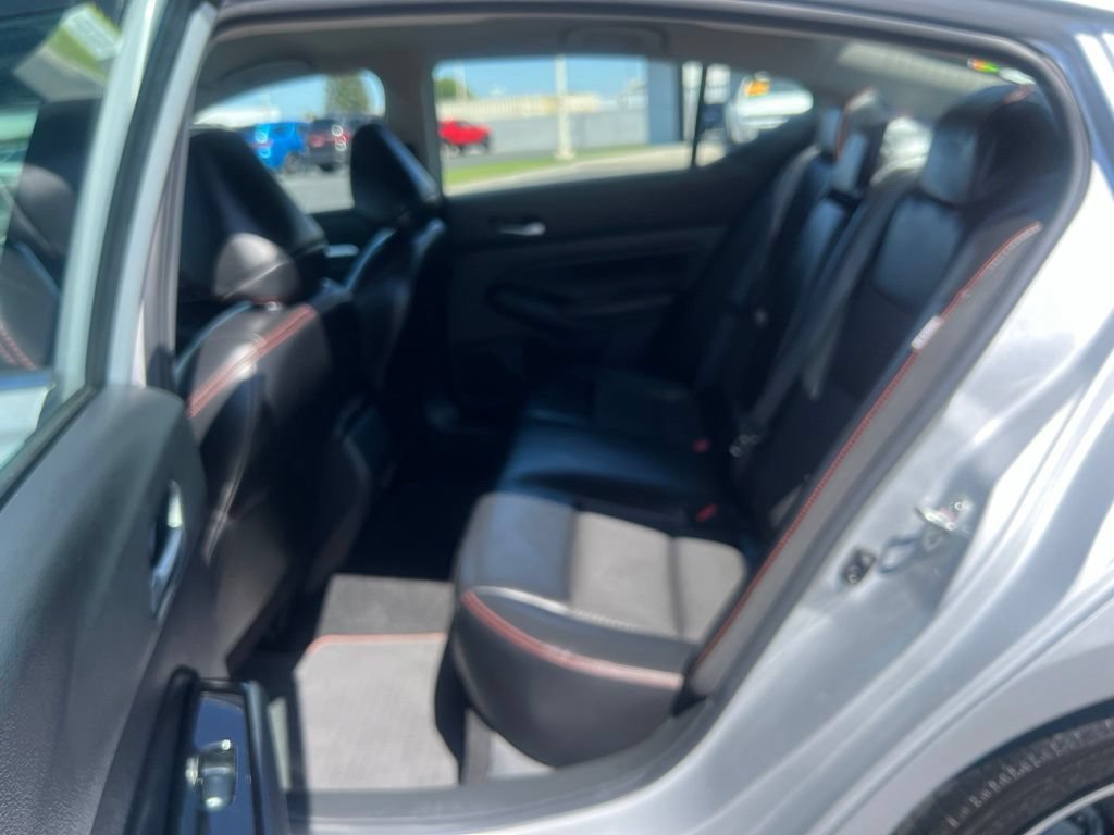 Used 2025 Nissan Altima 2.5 SR FWD image 35