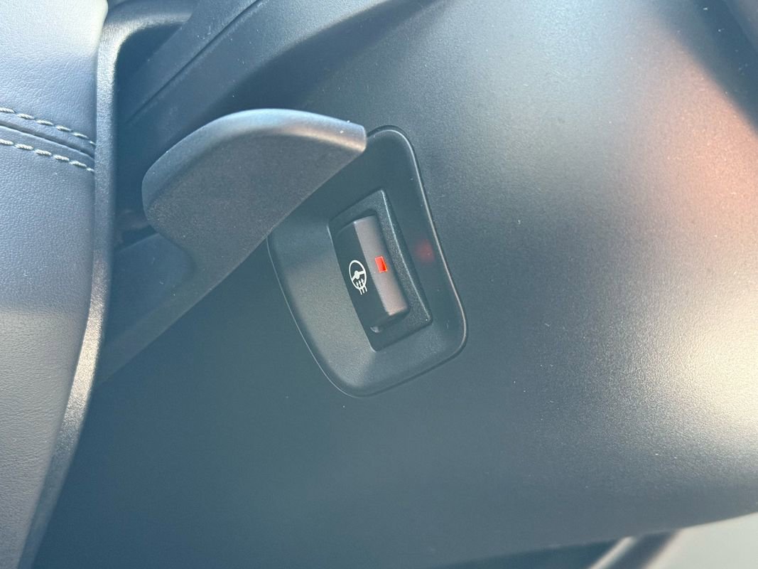 Used 2015 BMW M4 Coupe image 13