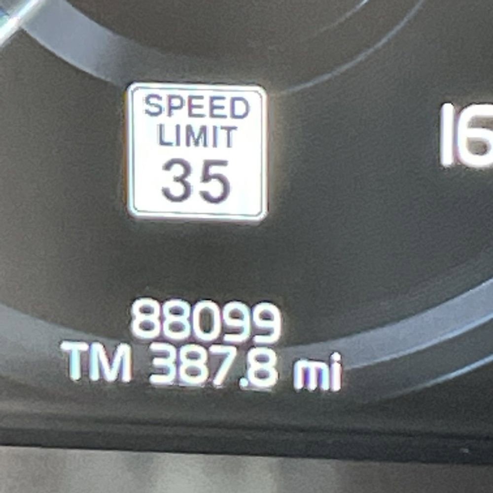 Used 2020 Volvo XC90 T6 Momentum image 10