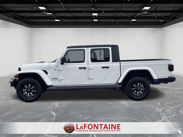 Certified 2020 Jeep Gladiator Overland image 2