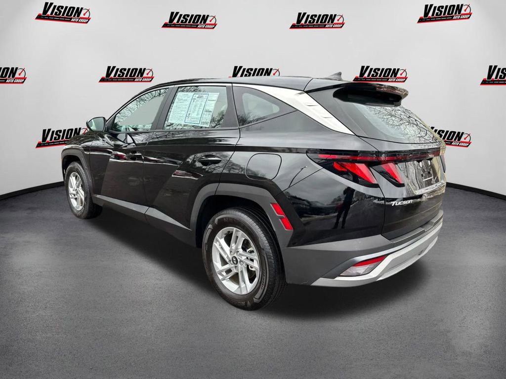 Certified 2025 Hyundai Tucson SE image 7