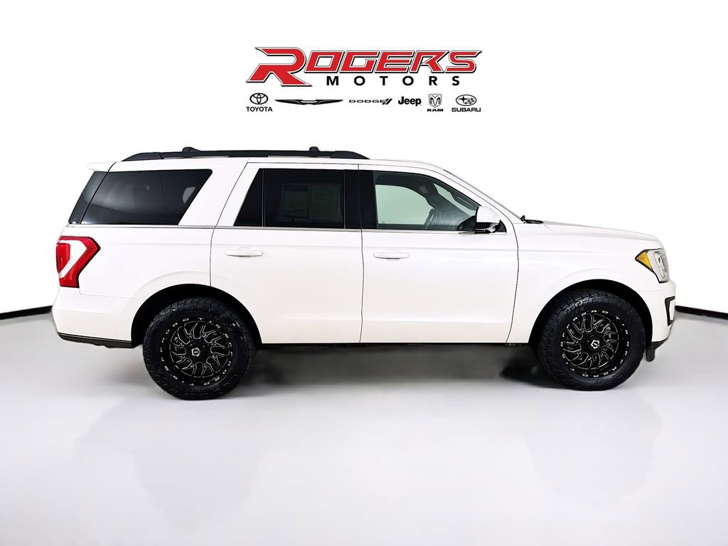 Used 2018 Ford Expedition XLT w/ Cargo Package image 8