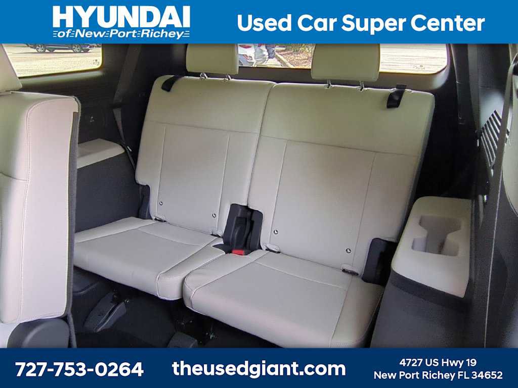 Certified 2025 Hyundai Santa Fe Limited FWD image 15