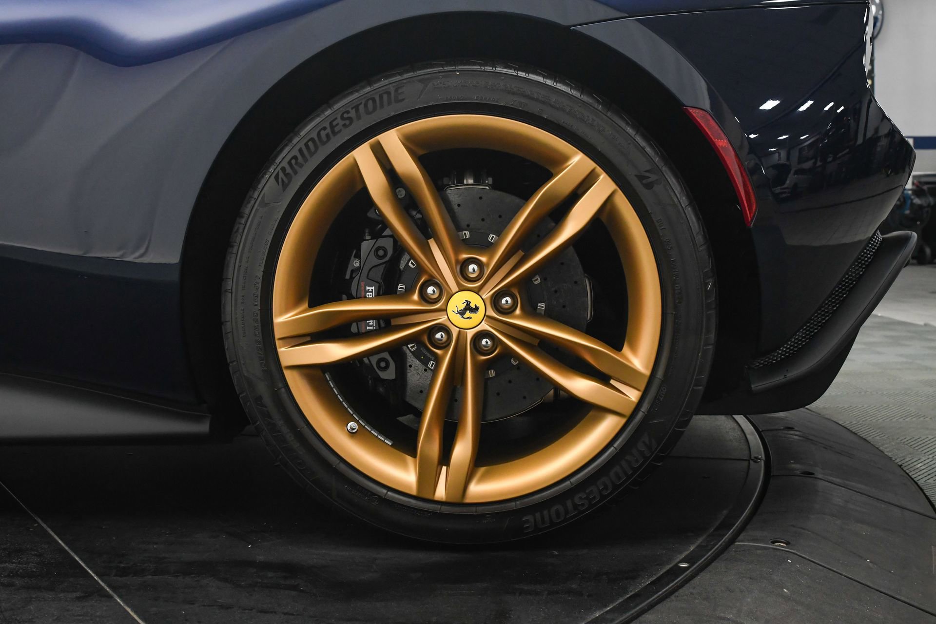 Used 2025 Ferrari 296 GTS image 34