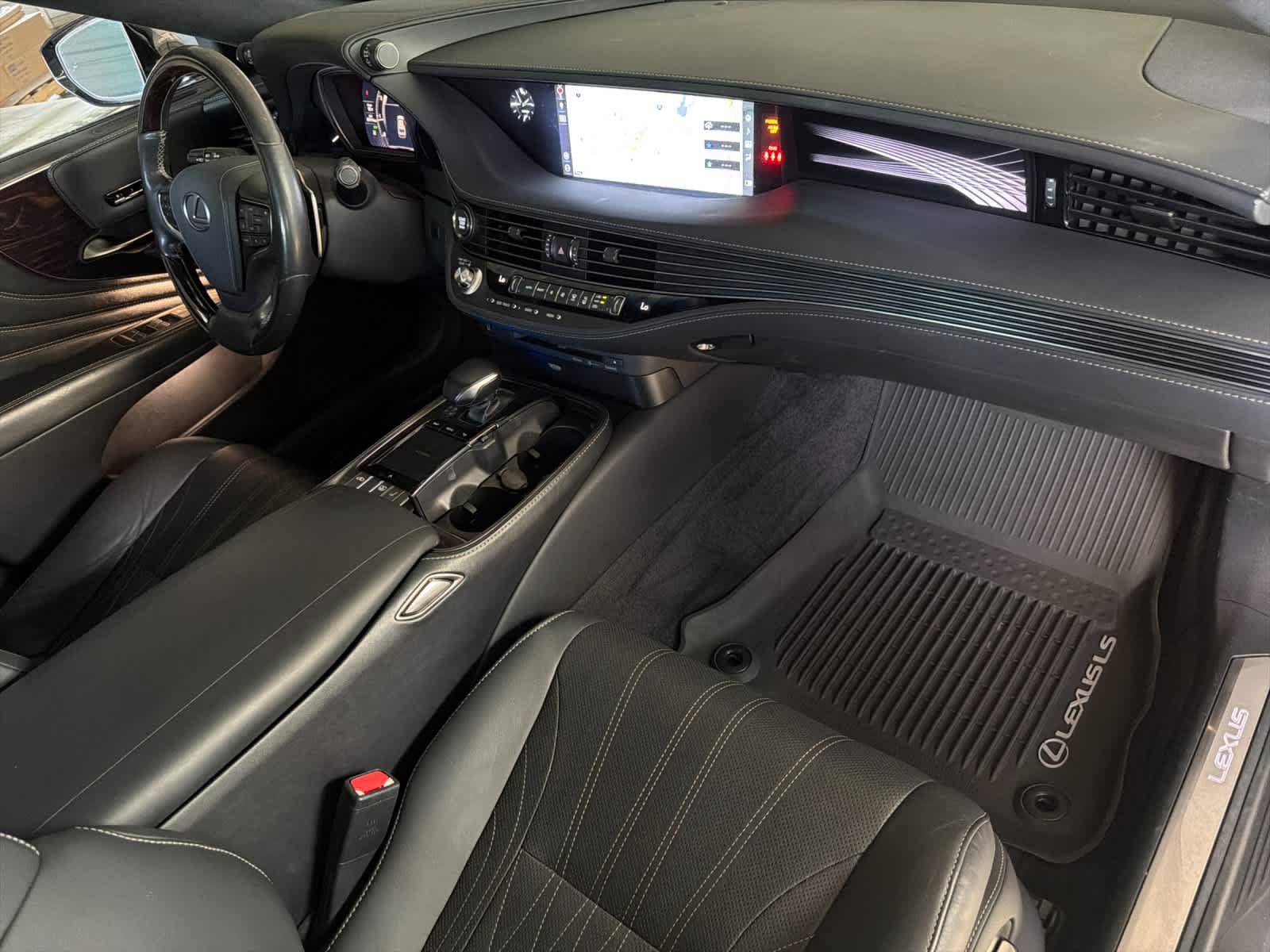 Used 2018 Lexus LS 500 w/ Interior Upgrade Package RWD image 15