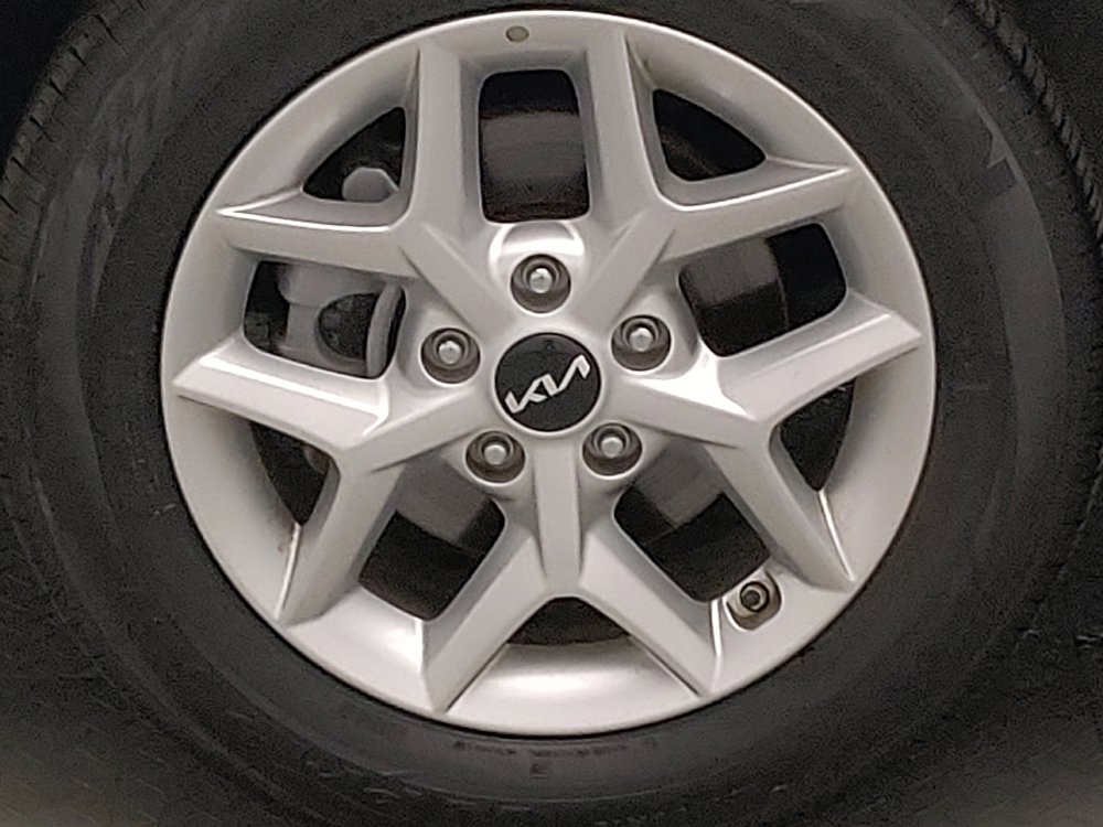 Used 2025 Kia Soul LX image 31